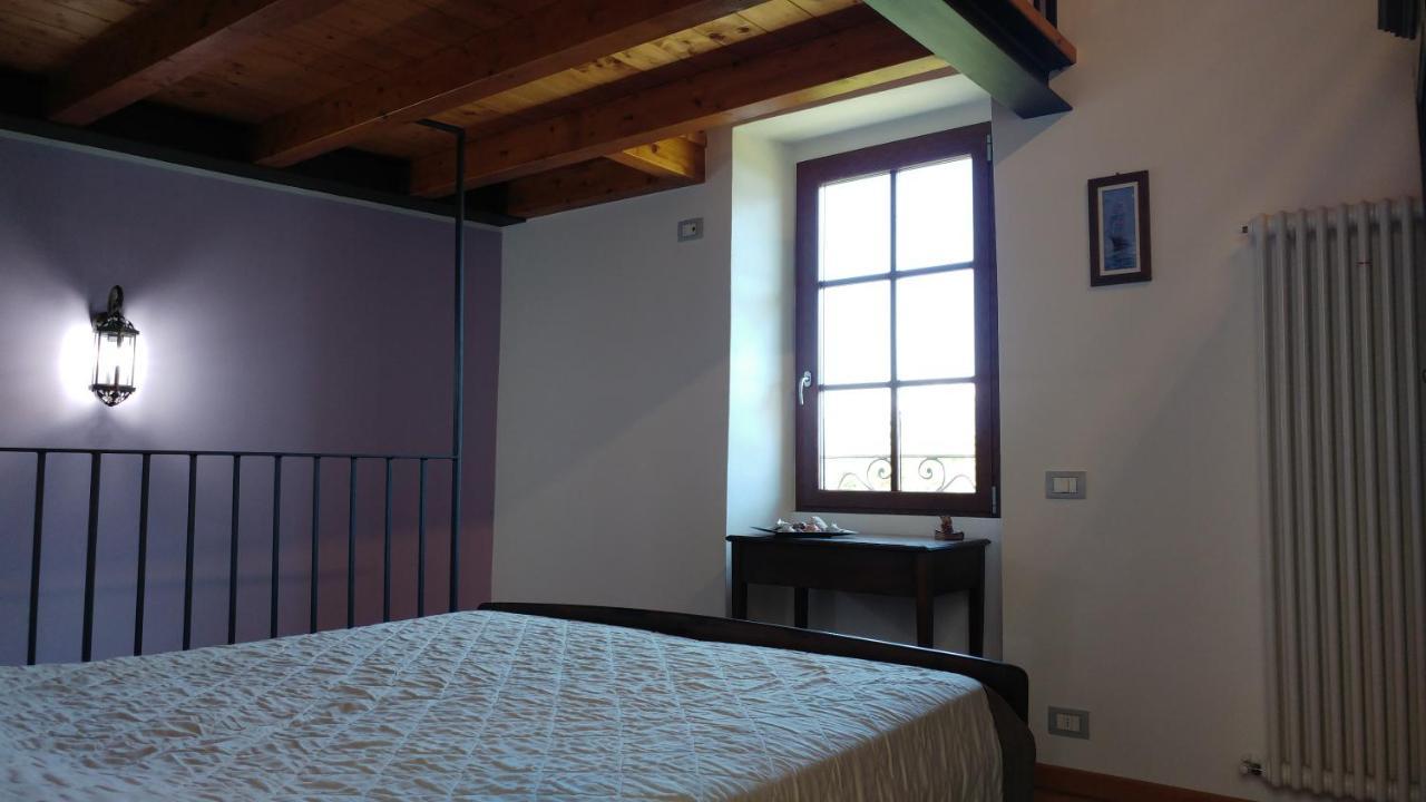 La Casa Delle Fate Villa Cremia Exterior photo